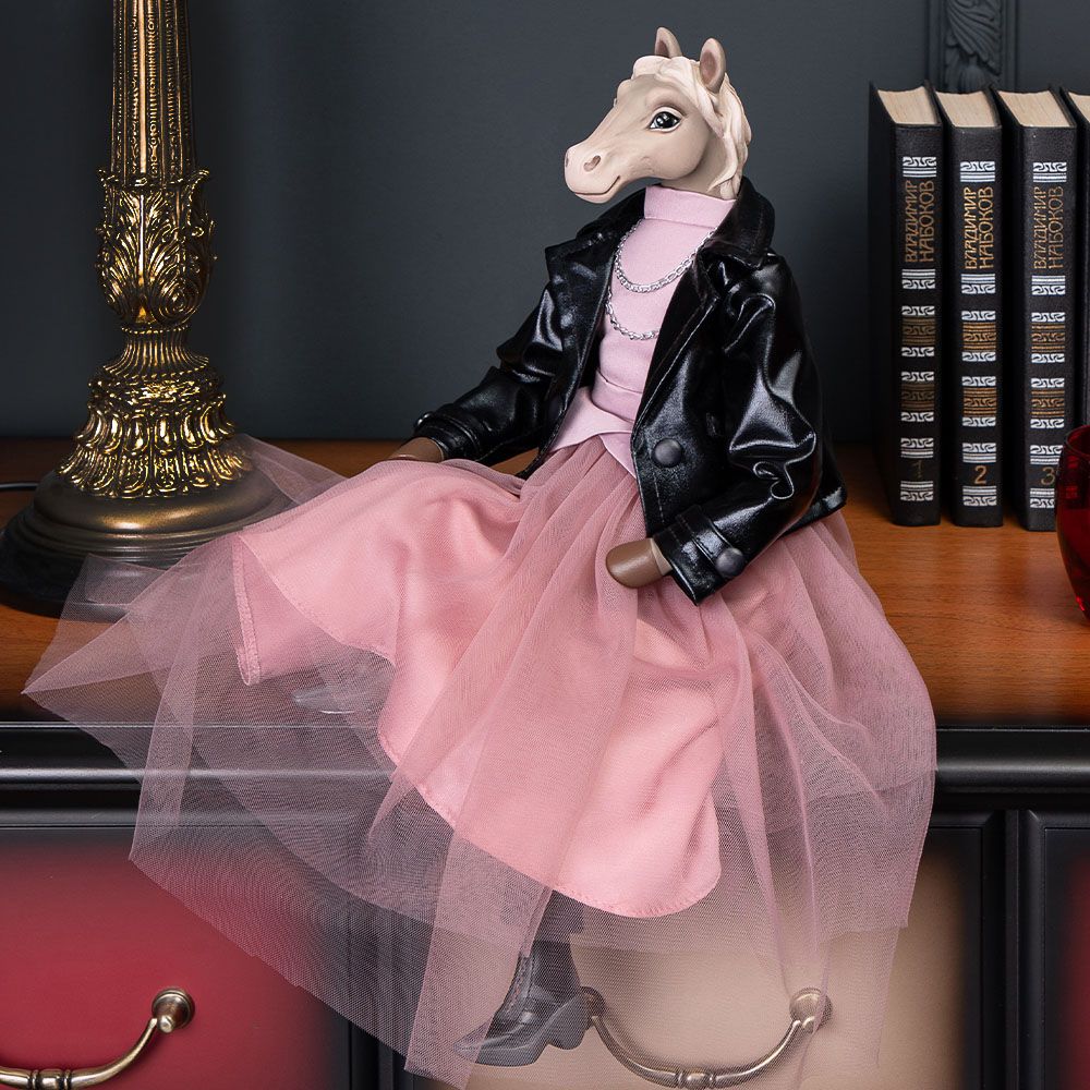 Кукла интерьерная коллекционная Лошадь Мисс Лейн