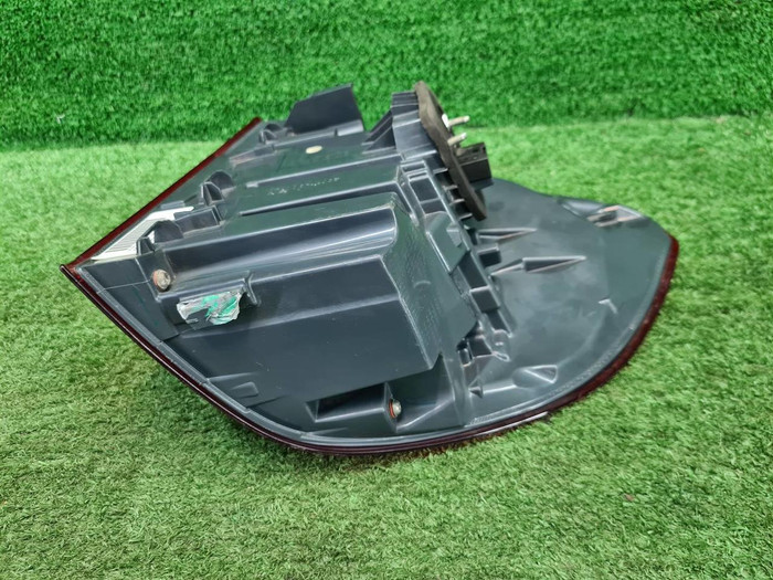 Фонарь левый внешний BMW X5 F15 (2013-2018)