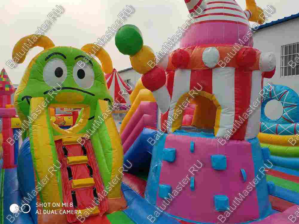 Коммерческий надувной батут "Парк развлечений 2" 12*7*7 м