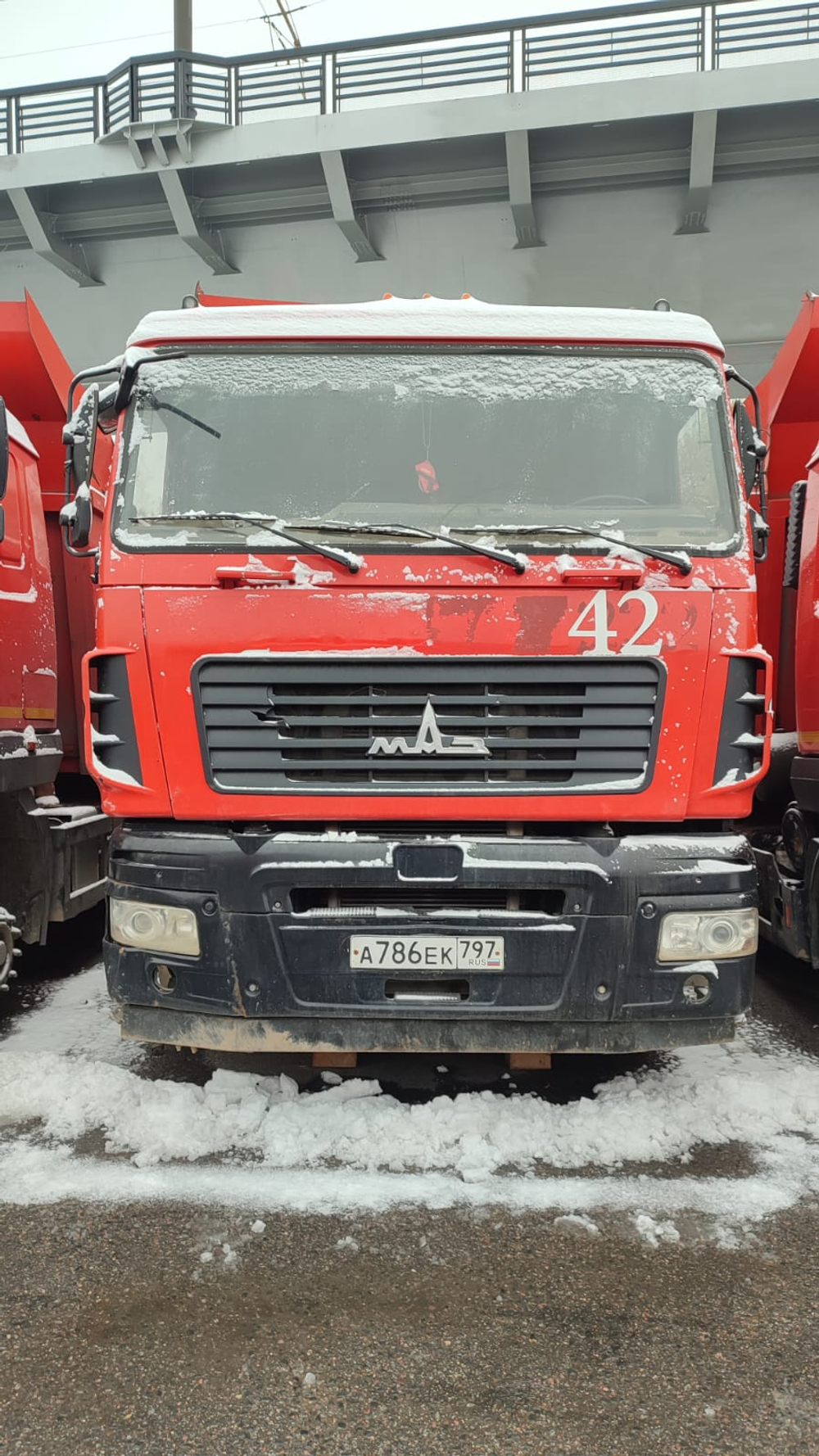 МАЗ 6501* 6x4 Самосвал 650128-8520-000 (Дизельный, 11,6 л, 423 л.с., МТ)