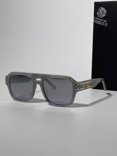 Солнечные очки Christian Dior