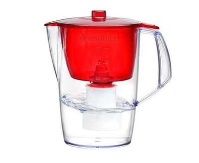 Фильтр-кувшин Барьер Лайт для очистки воды красный 3,6 л