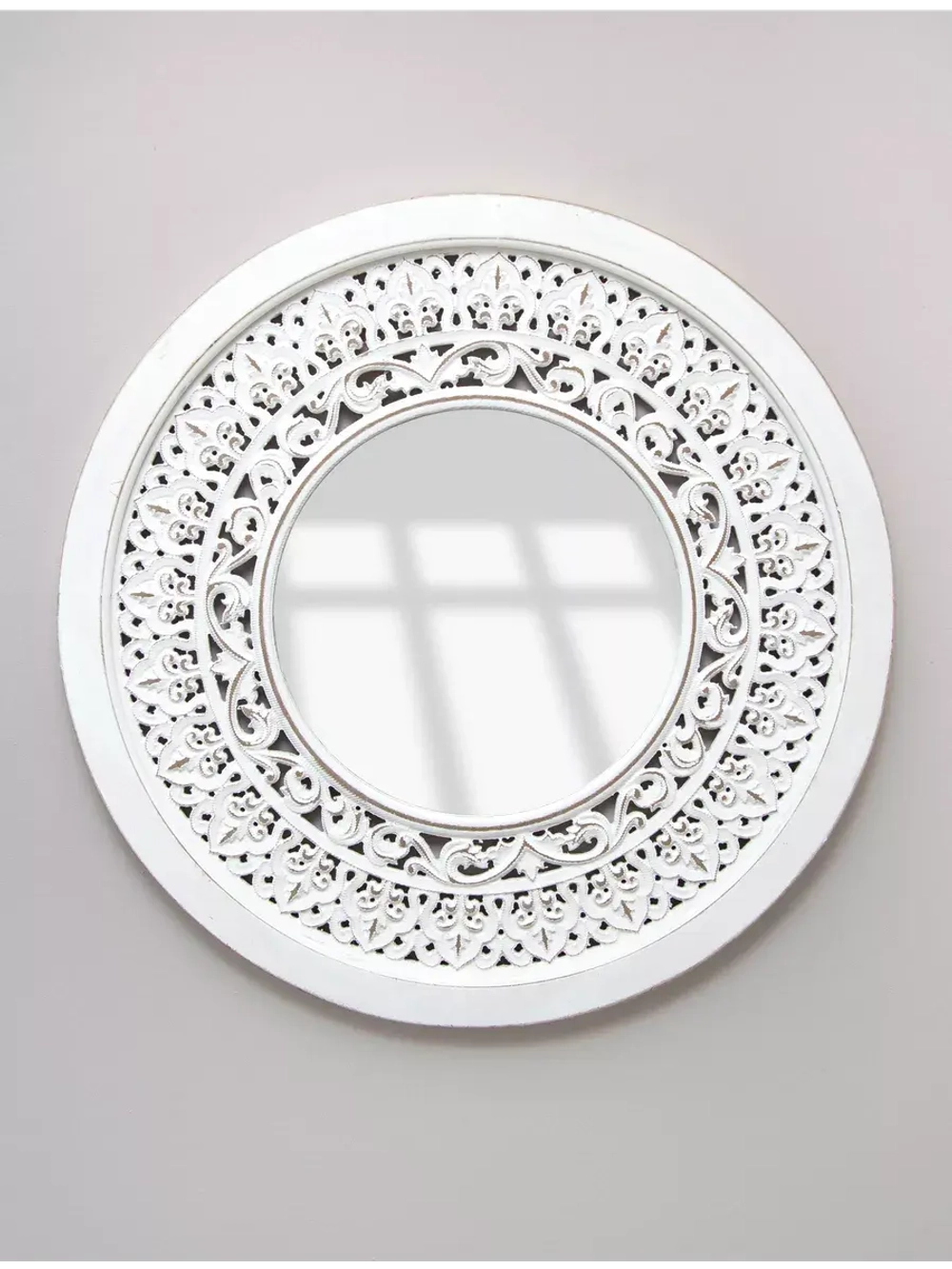 Зеркало "Флоренция" в резной деревянной раме, 64 см