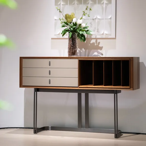 Комод на ножках 4544, 150х99 см