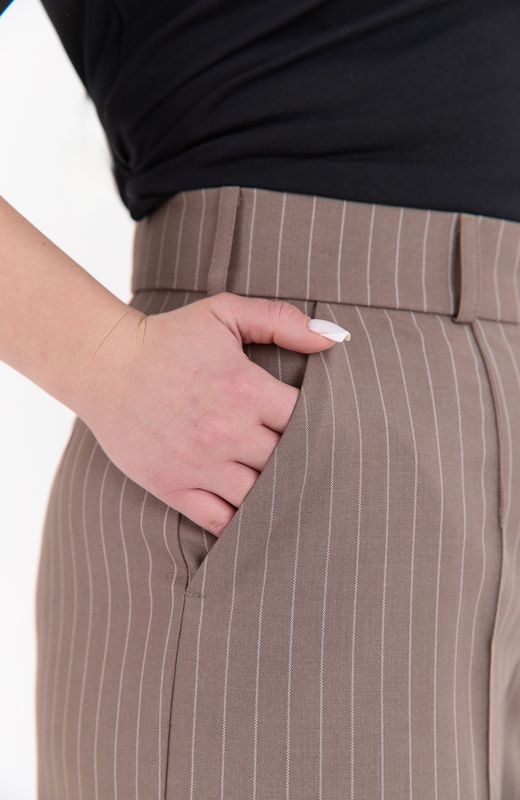 Брюки с высокой посадкой в полоску, мокко