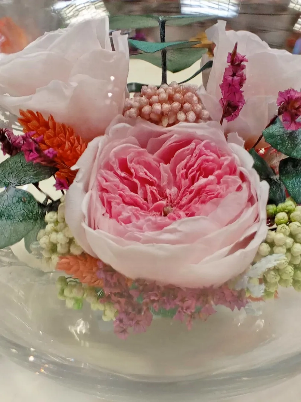 Натуральные пионы в стекле, вакуум