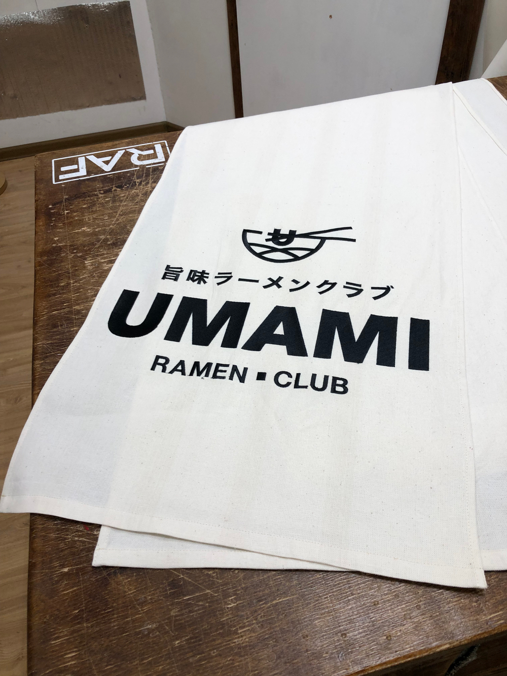 Услуги вышивки