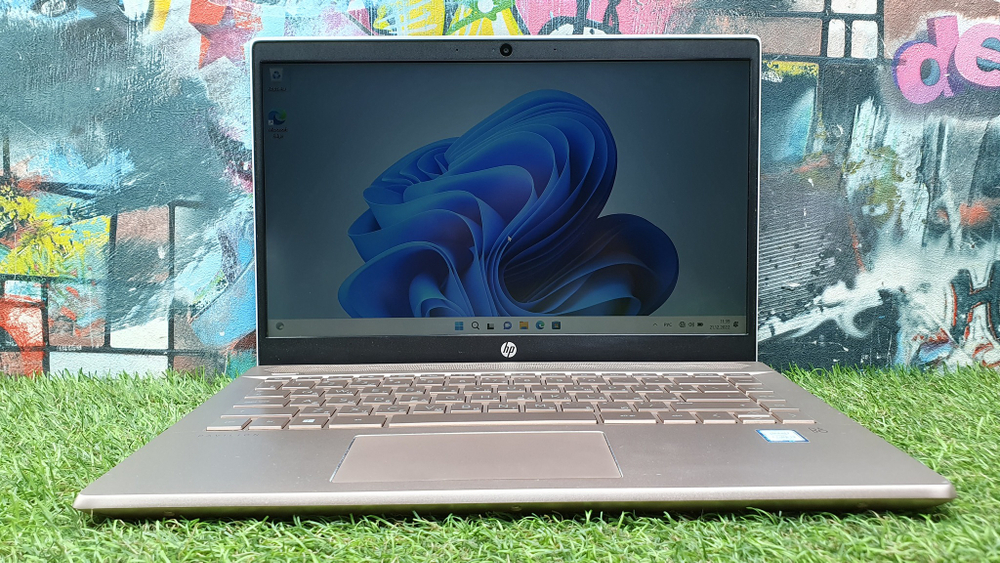 Ультрабук HP i3-8/4 Gb/FHD покупка/продажа