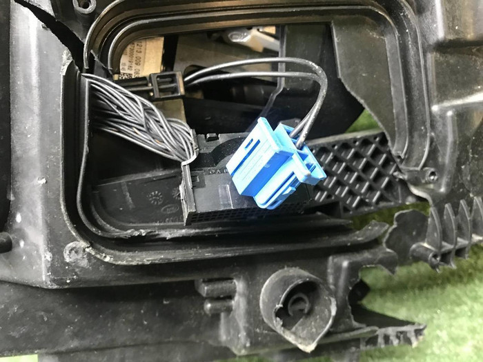 Битая Фара левая Mercedes GLC X254 (2022-н.в.) LED