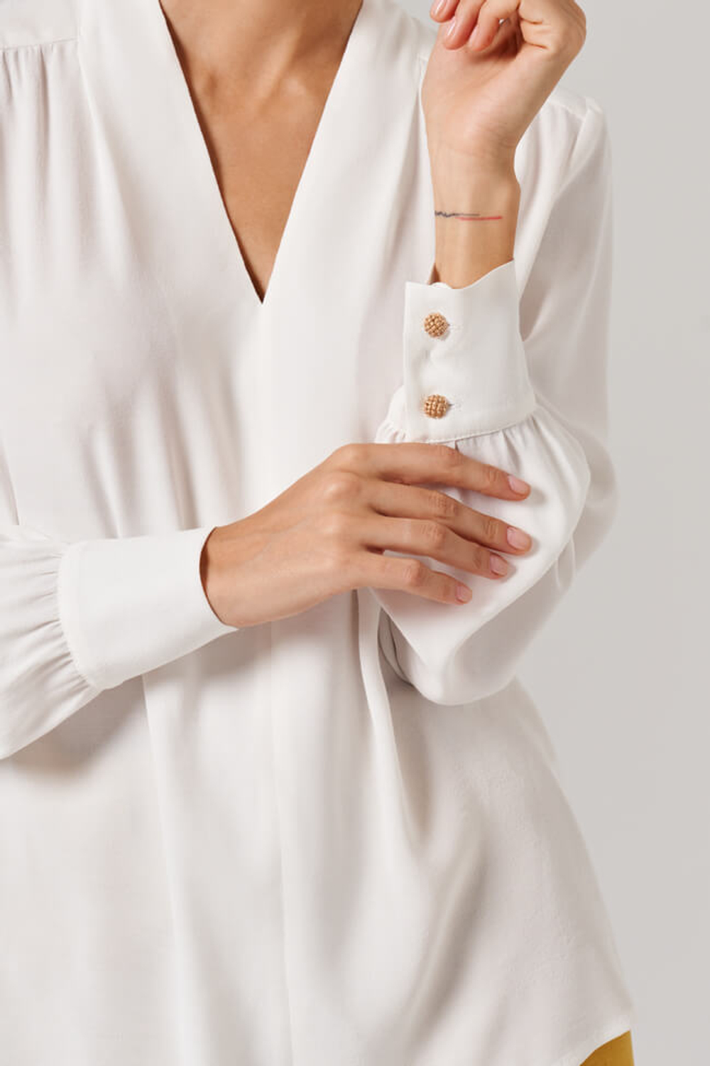 23160 Блузка женская (молочный)