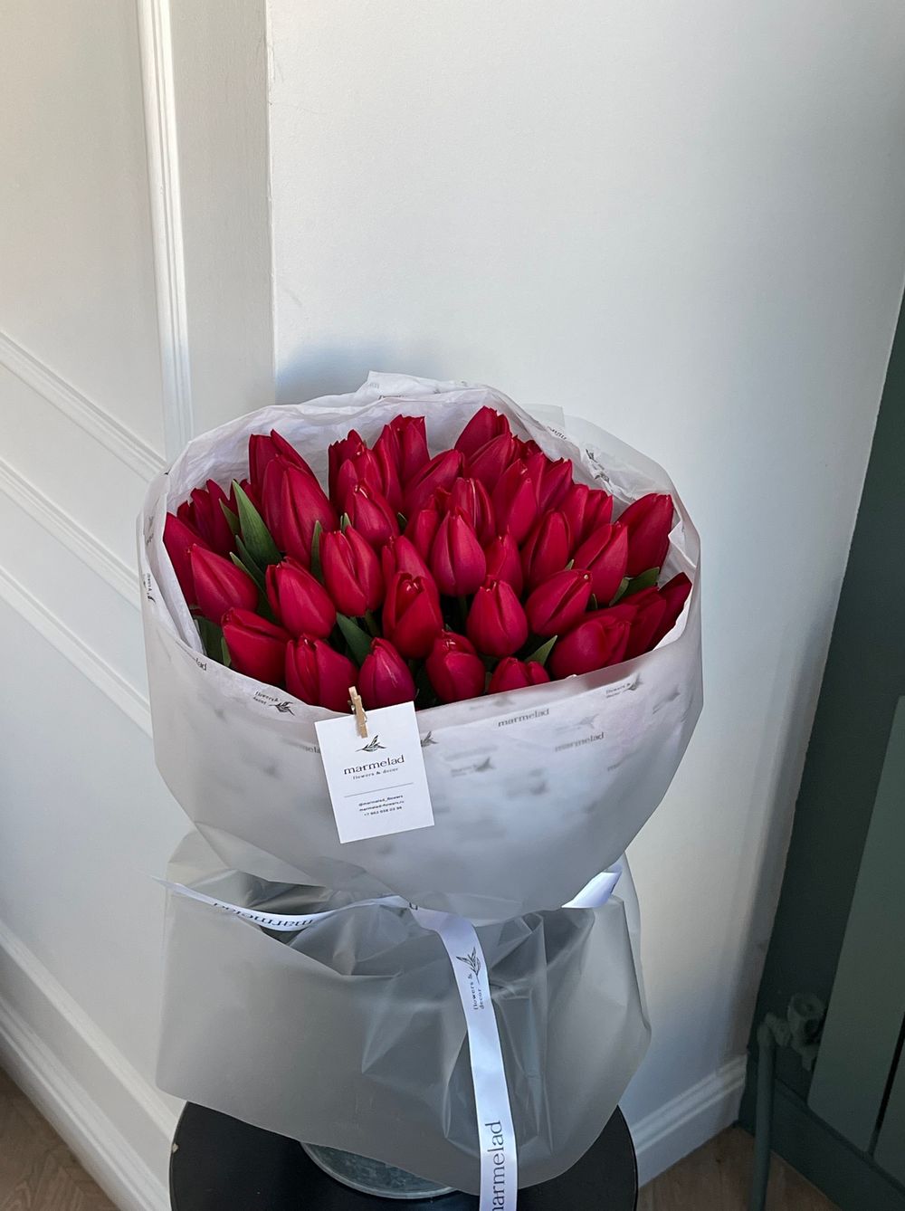 Букет из 51 красного тюльпана