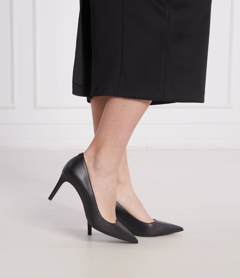 Кожаные туфли на шпильках alina Michael Kors - черный(40F2HNMP2L)