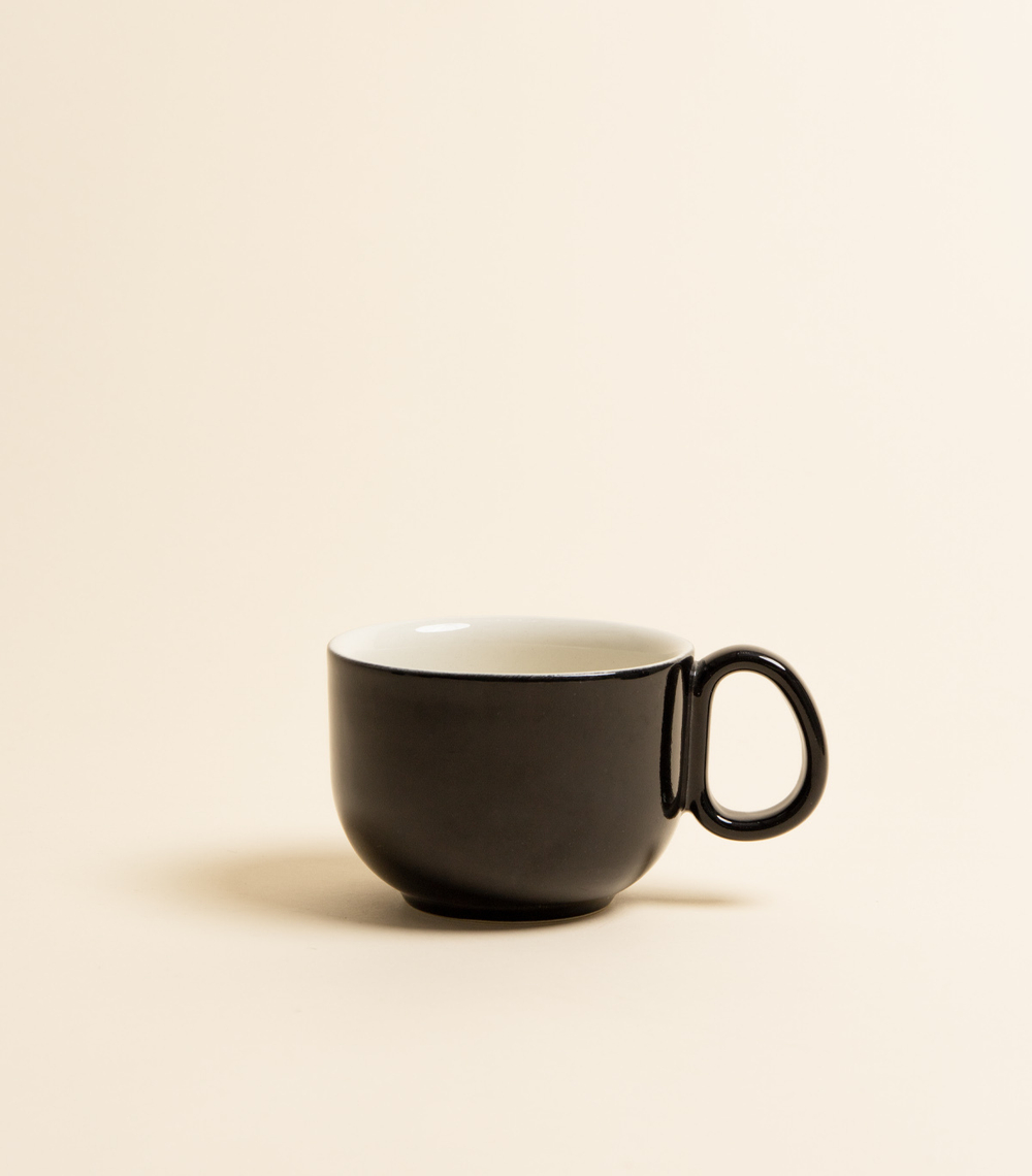 Чашка – HEN, Чёрный, 320 мл | мёве и чайка