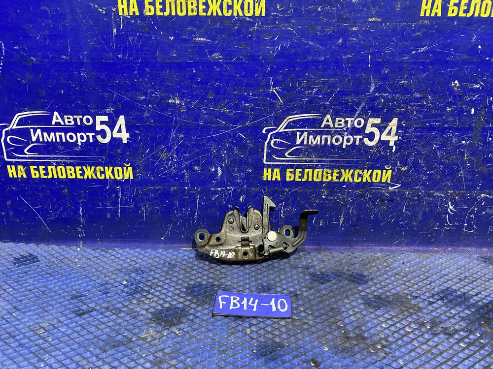 Замок капота NISSAN SUNNY 1994