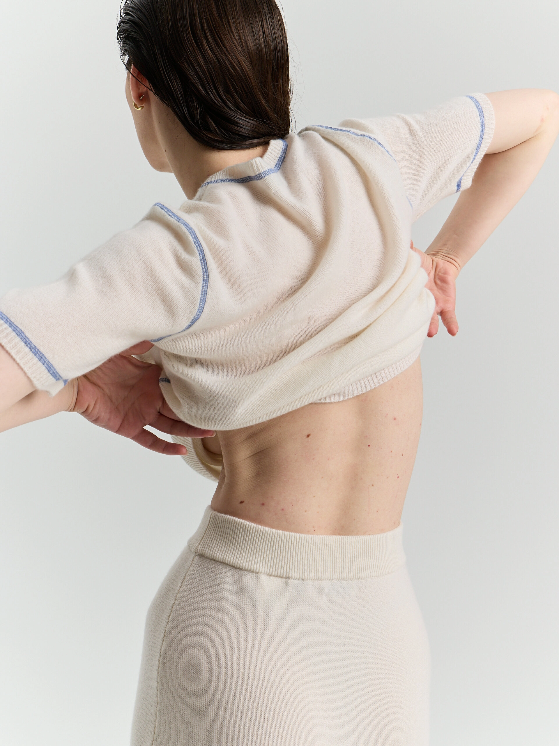 Кашемировая футболка