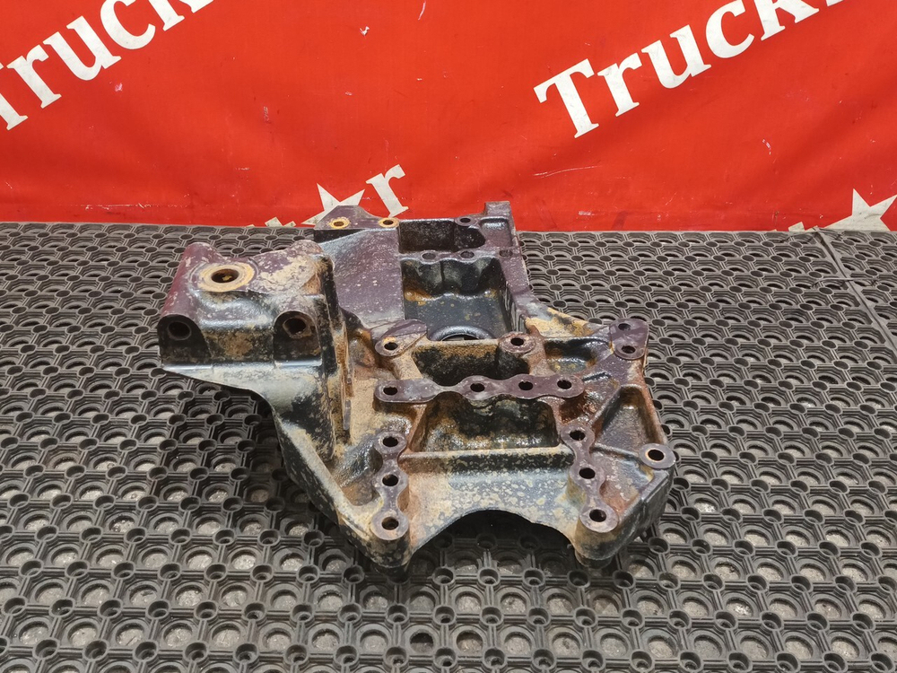 Кронштейн рессоры передней правый 2018г.