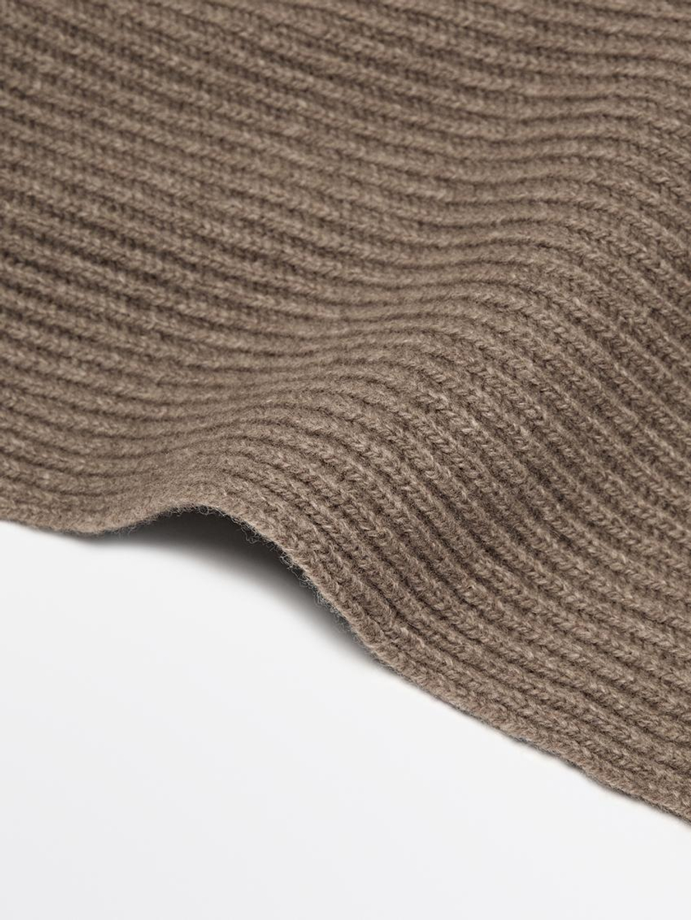 Massimo Dutti Шарф из шерсти и кашемира, норка