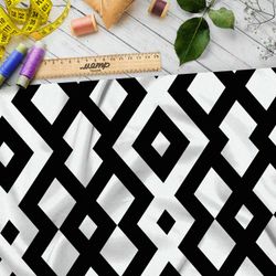 Ткань штапель ромбовидный узор на белом фоне