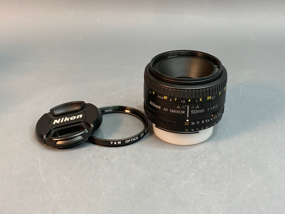 Nikon 50mm f/1.8D AF Nikkor