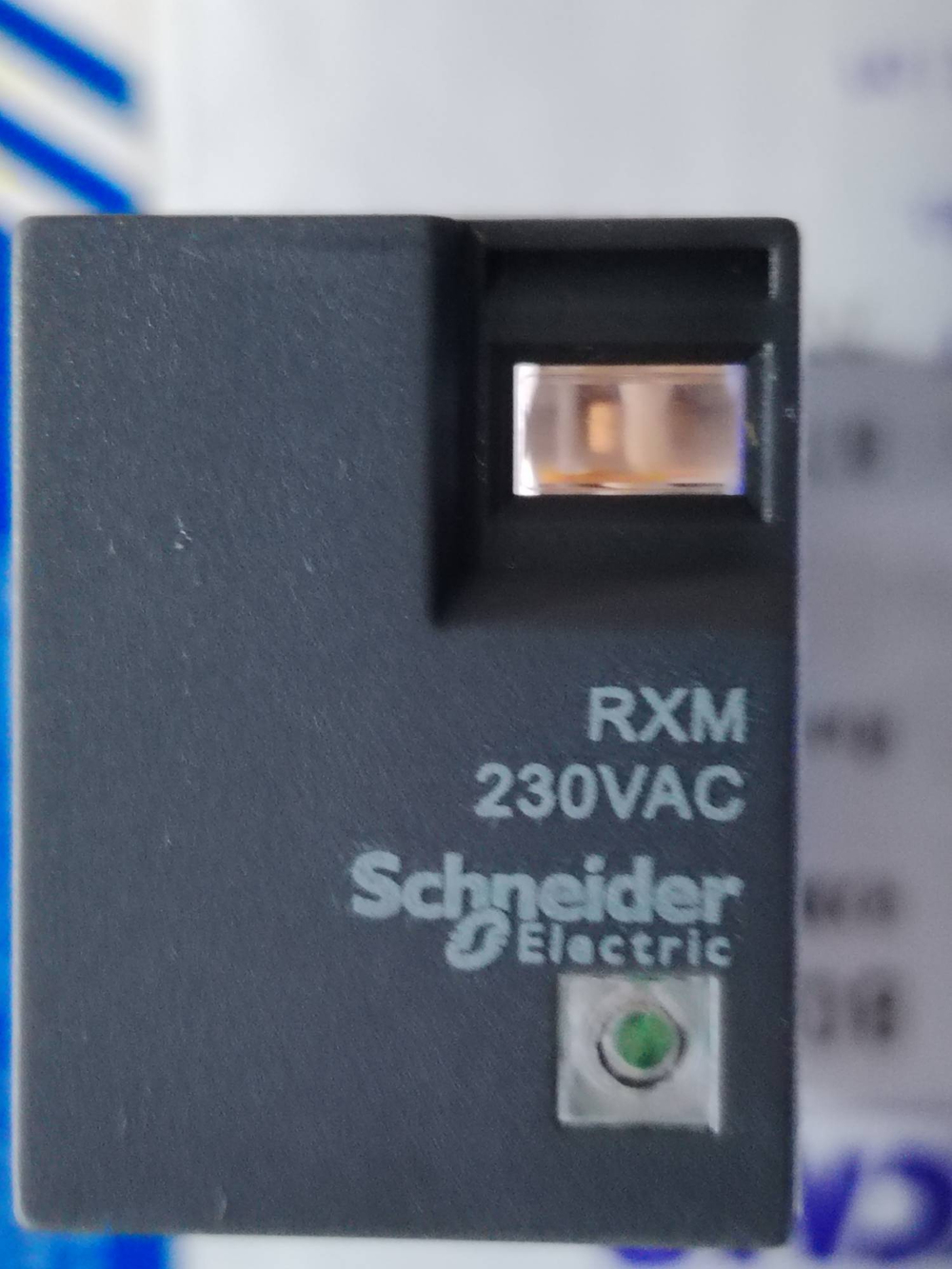 803680641 головка промежуточного реле RXM2LB2P7
