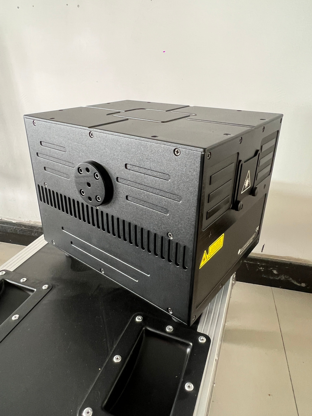 Полноцветный анимационный лазер 10w RGB