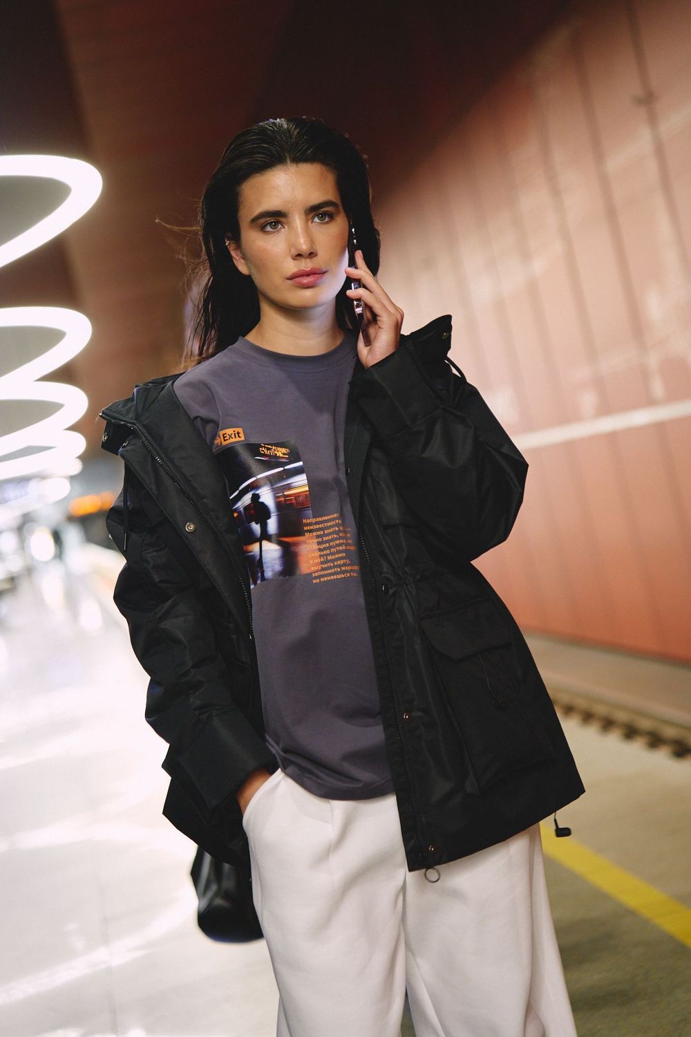 Лонгслив оверсайз с велюровым эффектом "Графит" женский