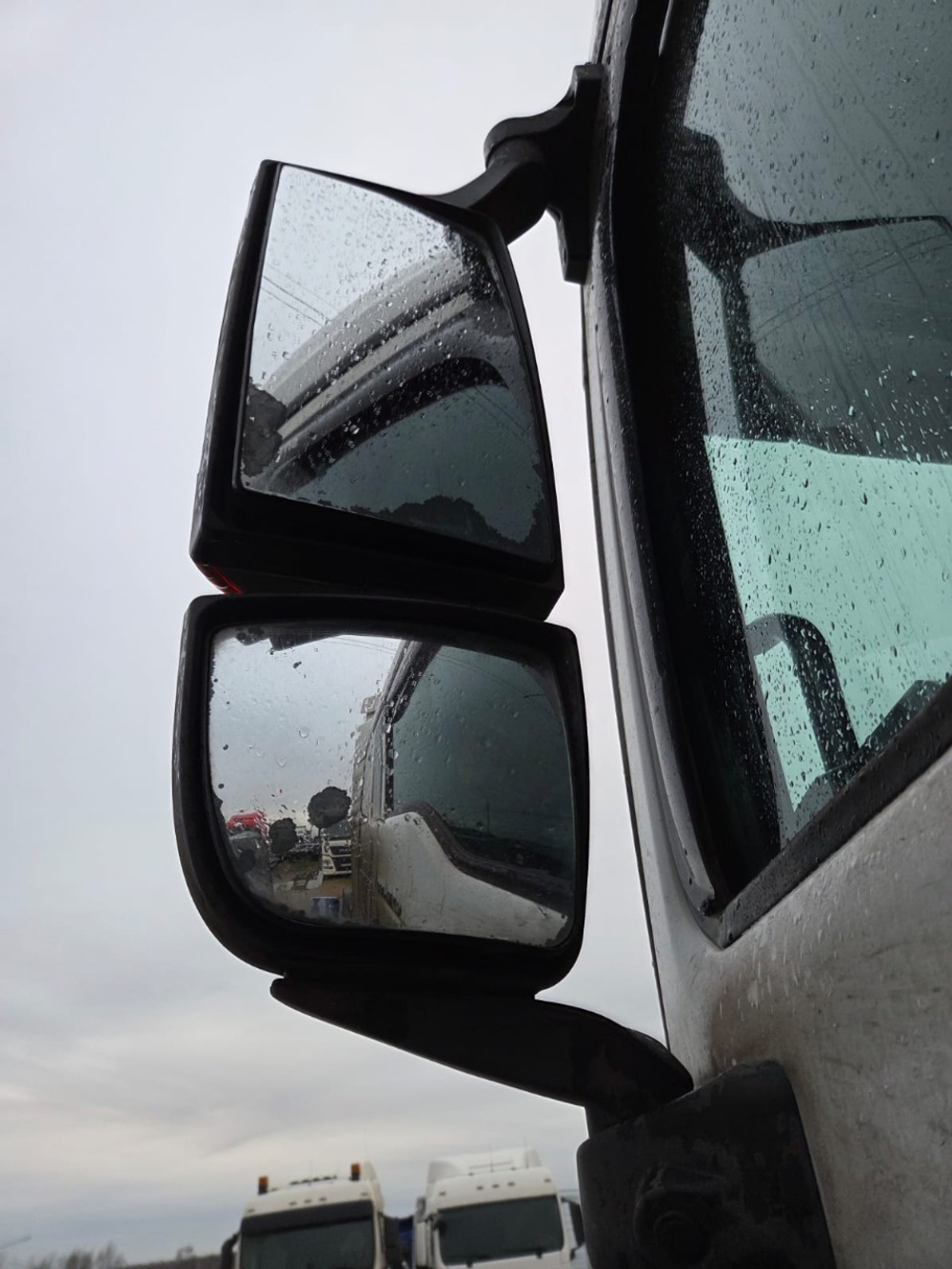 SITRAK C7H 4x2 Седельный тягач ZZ4186V391HE (Дизельный, 12,4 л, 480 л.с., МТ)