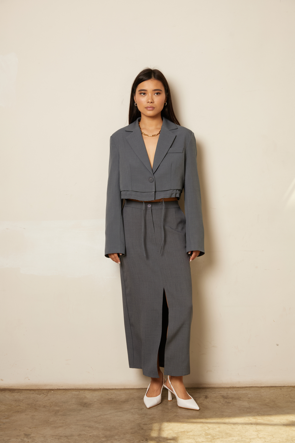 Жакет укороченный с необработанным низом