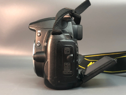 Nikon D5000, 17050 кадров пробега