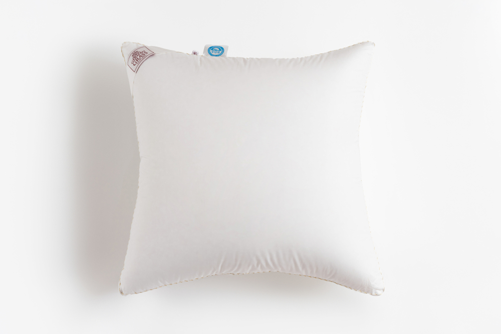 Подушка трехкамерная 3D средняя с бортиком 68х68 German Grass King Down