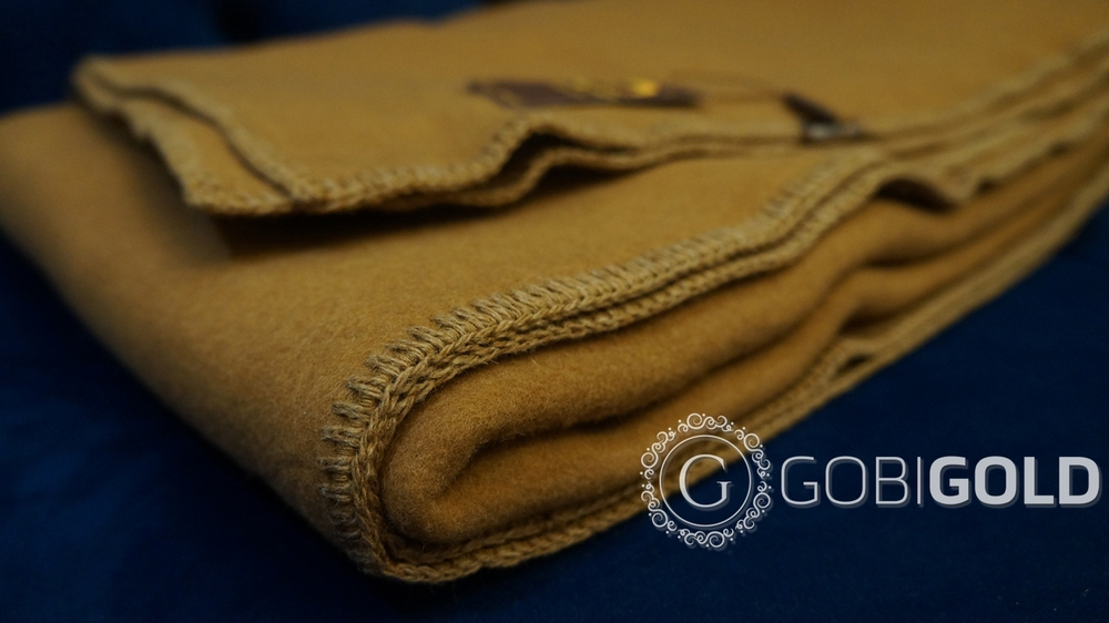 Одеяло тканое из 100% верблюжьей шерсти 180х200 см. (GOBI SUN) - камел (утяжеленное)