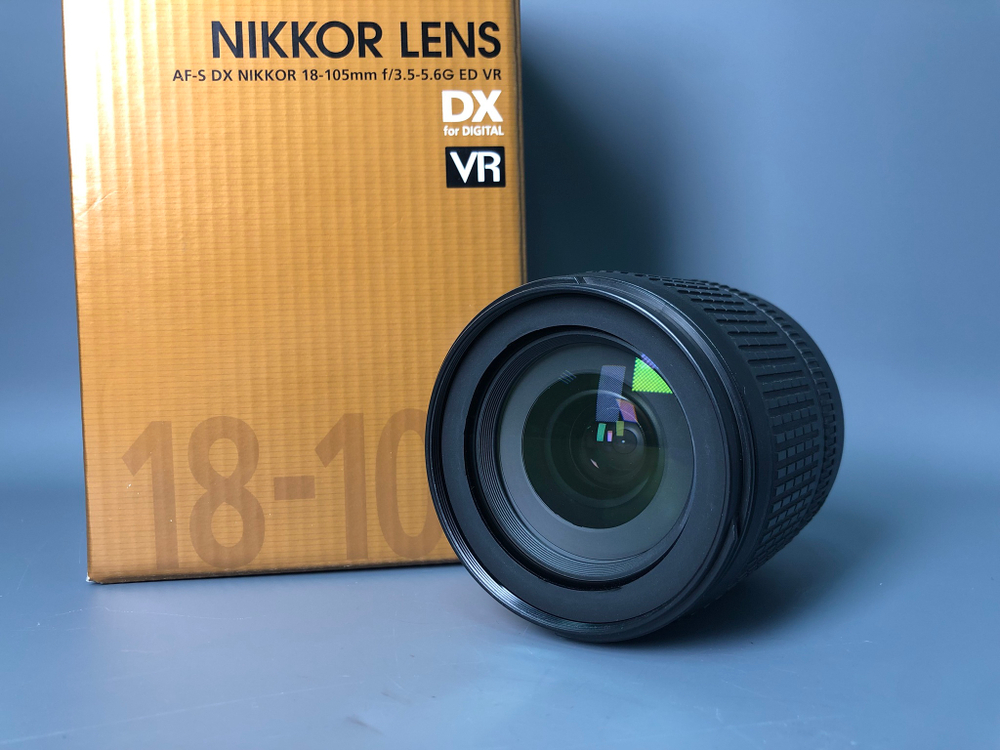 Nikon 18-105mm f/3.5-5.6G AF-S ED DX VR Nikkor
