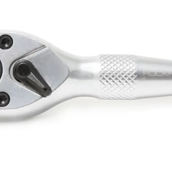 Трещотка реверсивная короткая с накаткой 1/2''(L-135мм 72зуб) RockForce##Rock FORCE RF-802426