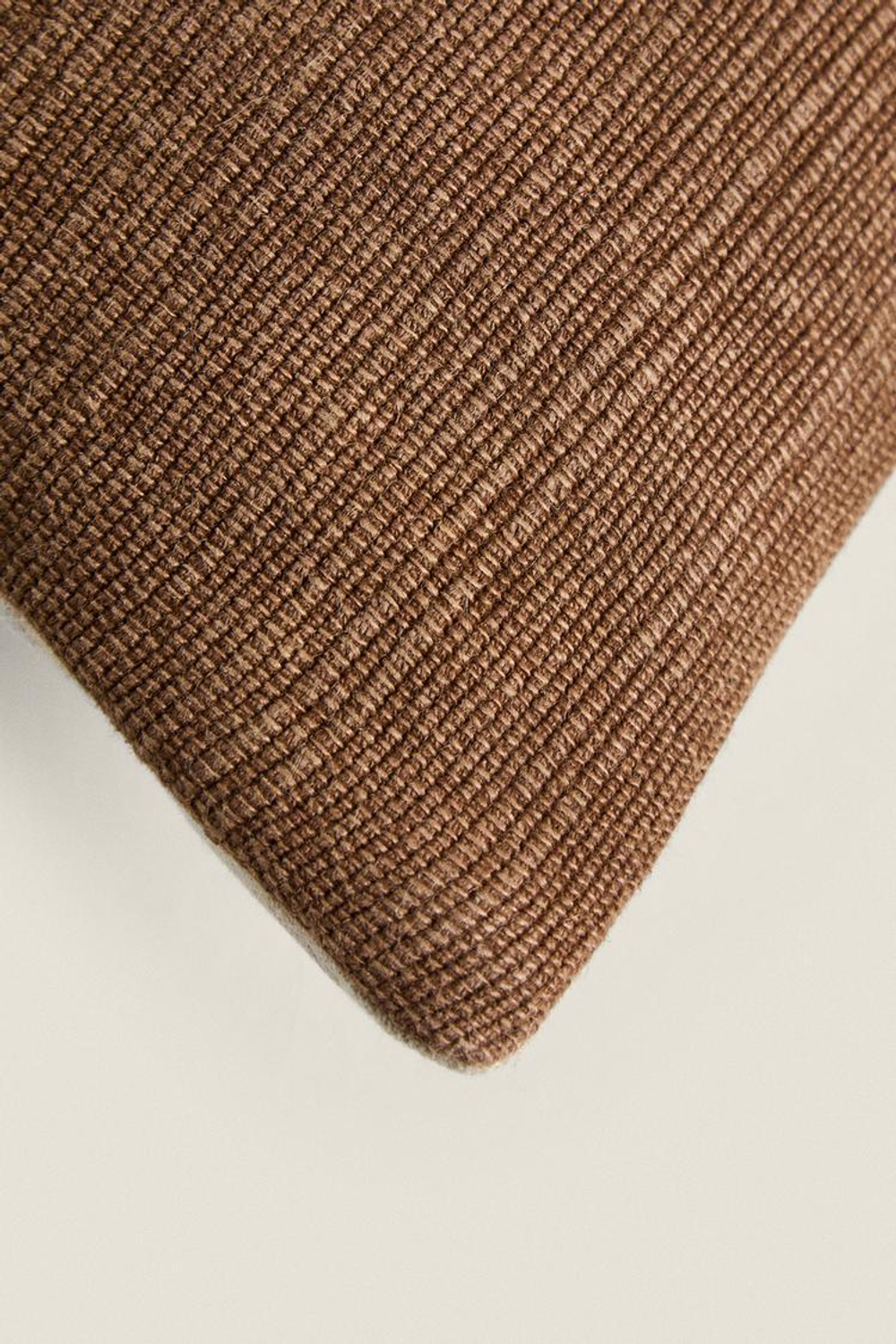 ZARA HOME ЧЕХОЛ ДЛЯ ДЕКОРАТИВНОЙ ПОДУШКИ С КОНТРАСТНОЙ СТРОЧКОЙ, КОРИЧНЕВЫЙ