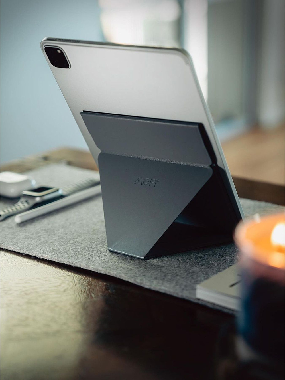 Складная магнитная подставка для планшета SNAP TABLET STAND / 6 позиций / Синяя