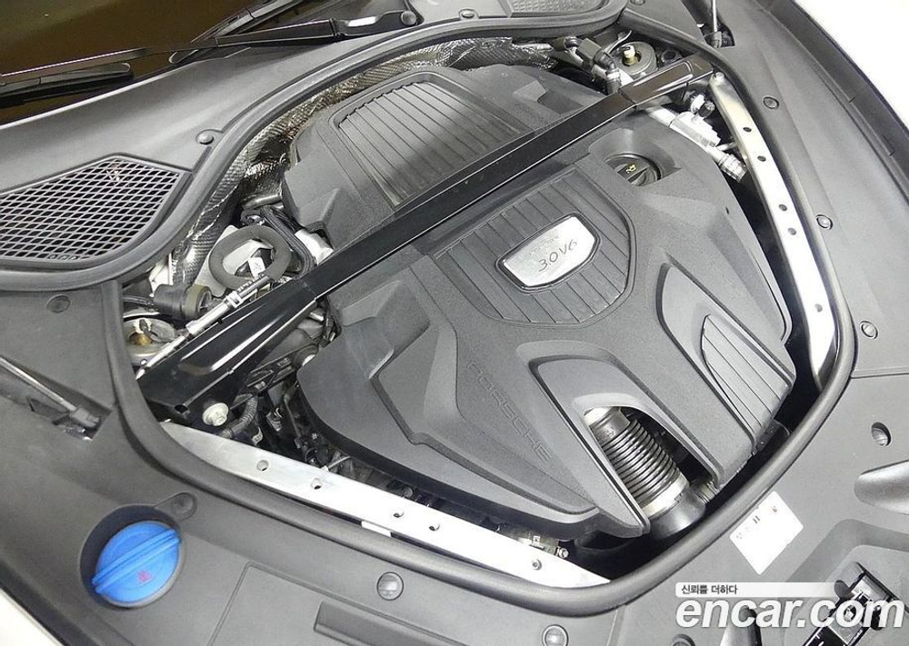 Porsche Panamera (971) 3.0 AWD (03.2020)