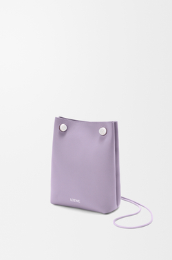 Loewe Сумка-мешок Pebble из гладкой телячьей кожи, сиреневый