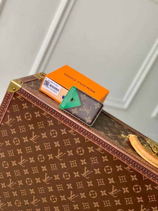 Louis Vuitton Porte Cartes Magnet