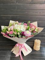 Букет с Гортензией розовый