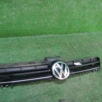 Решетка радиатора VW Golf 7 (2012-2017)