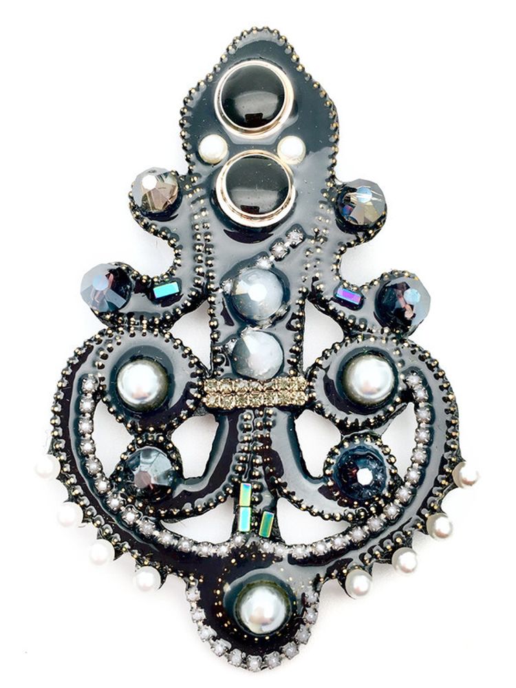 30047820 Брошь Chance