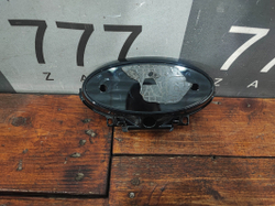 Накладка крышки багажника под эмблему и камеру JAC J7 20-нв Б/У Оригинал 5705200U7300