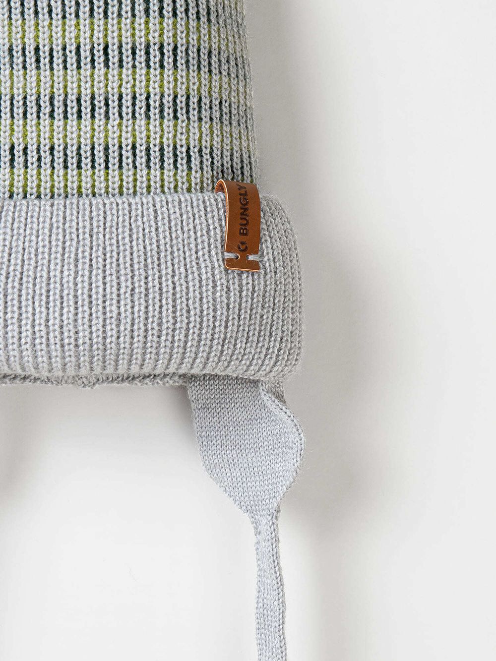 Шапка из смесовой шерсти "Авокадо" на завязках