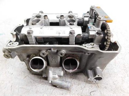 Головка цилиндров Honda VFR800 RC79E 1