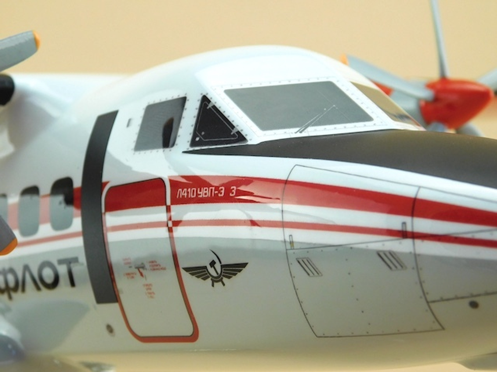 Модель самолета L-410 УВП-Э-3 (М1:32, Аэрофлот СССР)