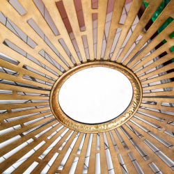 Декоративное настенное зеркало Детройт Объект мечты