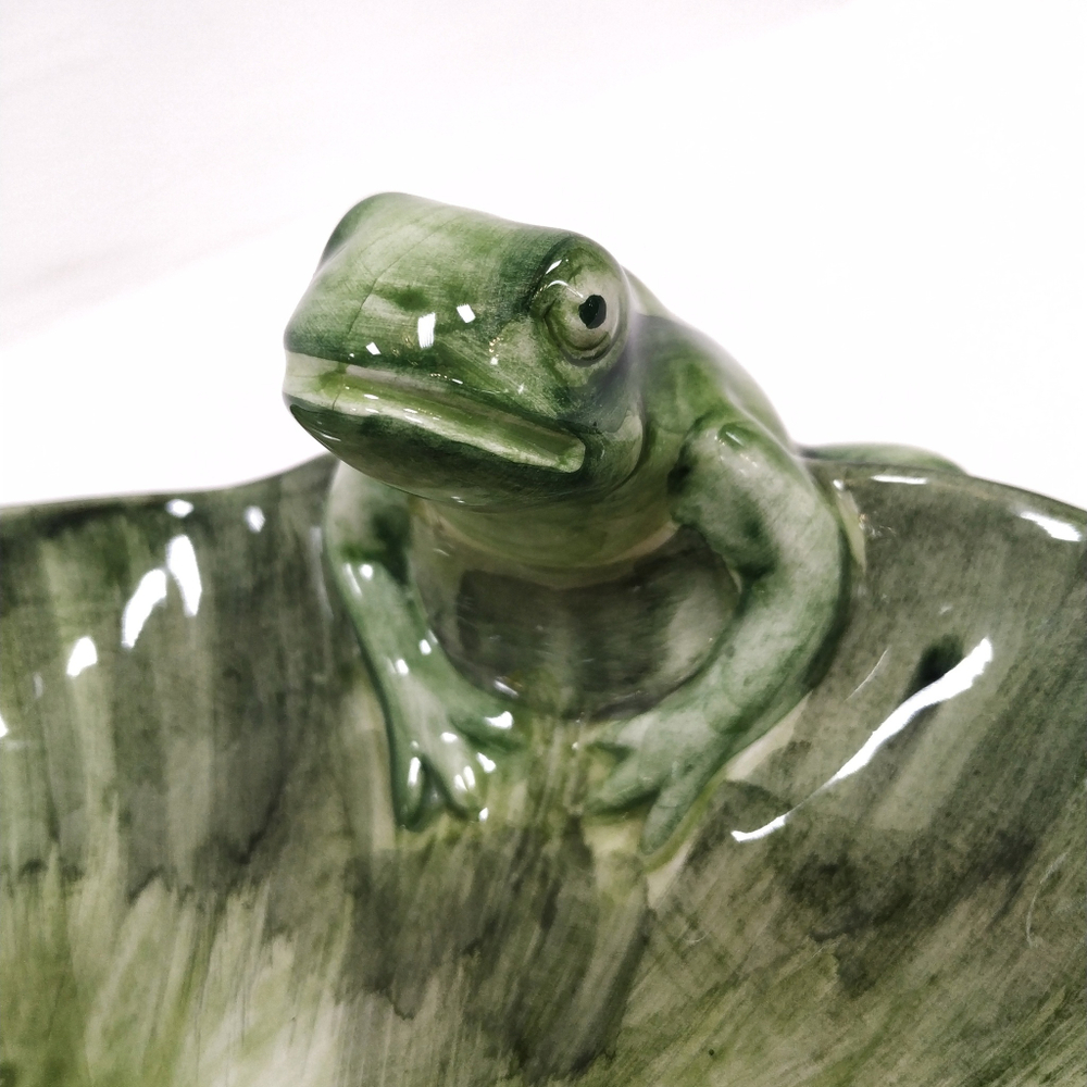 Декоративная чаша Лягушки