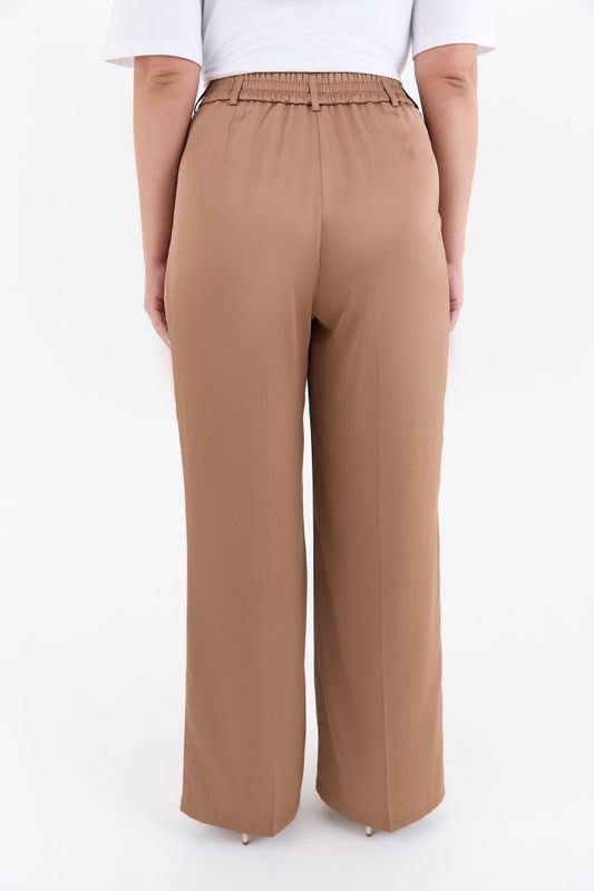 Брюки со стрелкой из атласа, капучино