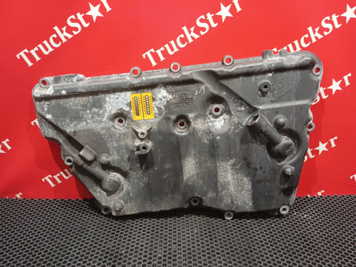 Крышка масляного радиатора 2018г.