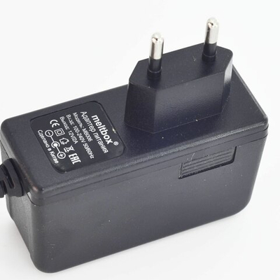 Адаптер 220v (12V-2A)-толст штекер